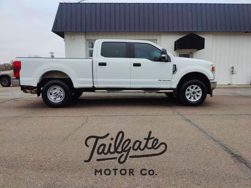 Used 2022 Ford F250 XLT w/ XLT Value Package AWD/4WD image 1