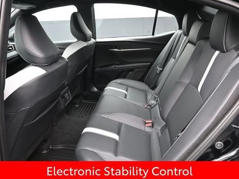 Used 2026 Toyota Camry SE AWD/4WD image 14