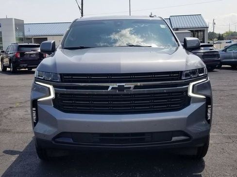 Used 2022 Chevrolet Tahoe RST w/ Luxury Package AWD/4WD image 2