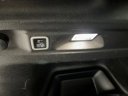 Used 2024 Jeep Grand Cherokee L Limited w/ Luxury Tech Group II image 42