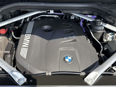 New 2026 BMW X7 xDrive40i w/ Executive Package AWD/4WD image 13