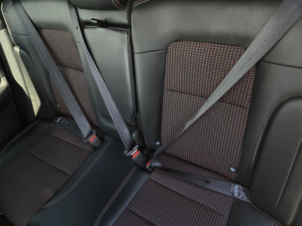 Certified 2025 Nissan Kicks SR AWD/4WD image 12