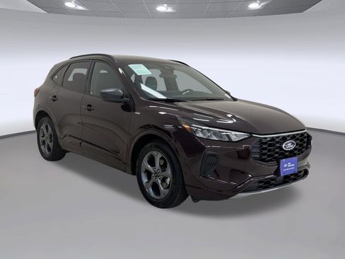 Certified 2023 Ford Escape ST-Line w/ Tech Pack #1 FWD image 7