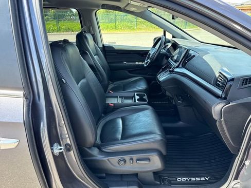 Used 2021 Honda Odyssey Touring image 9