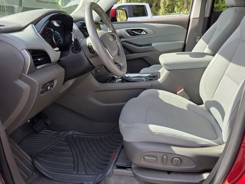 Used 2018 Chevrolet Traverse LT FWD image 10