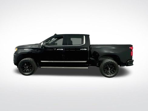 Used 2024 Chevrolet Silverado 1500 High Country w/ Technology Package AWD/4WD image 5
