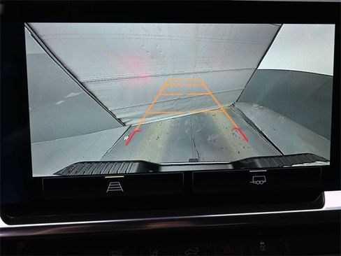 Used 2024 Chevrolet Silverado 2500 LT image 29