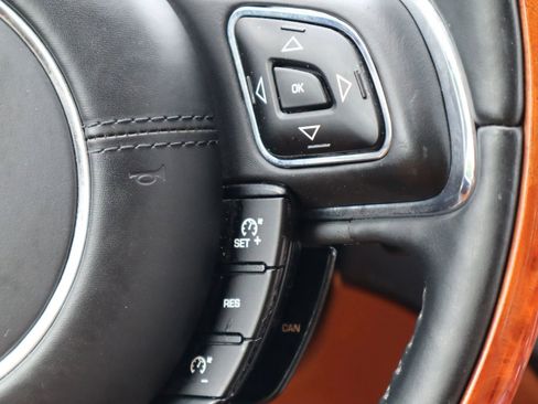 Used 2011 Jaguar XJ L RWD image 25