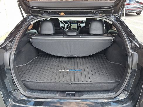 Used 2021 Toyota Prius Prime XLE image 27