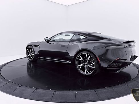 Used 2021 Aston Martin DBS Superleggera RWD image 15