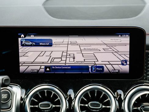 Used 2024 Mercedes-Benz EQB 300 4MATIC image 12