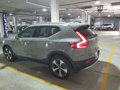 Used 2023 Volvo XC40 B5 Plus w/ Protection Package Premier AWD/4WD image 3