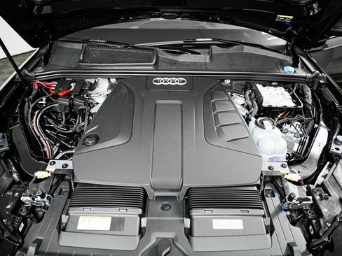New 2026 Audi Q7 2.0T Premium Plus AWD/4WD image 3