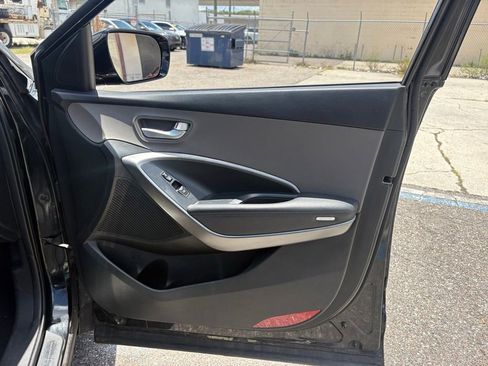 Used 2018 Hyundai Santa Fe Sport FWD image 18