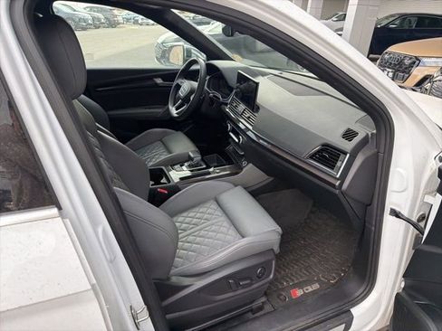 Used 2023 Audi SQ5 Premium Plus w/ Premium Plus Package image 7