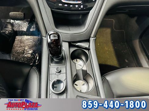 Used 2023 Cadillac XT6 Luxury image 11