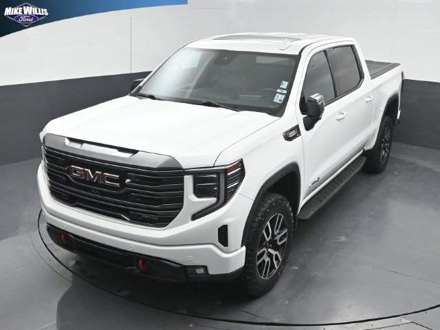 Used 2022 GMC Sierra 1500 AT4 w/ AT4 Premium Package AWD/4WD image 11