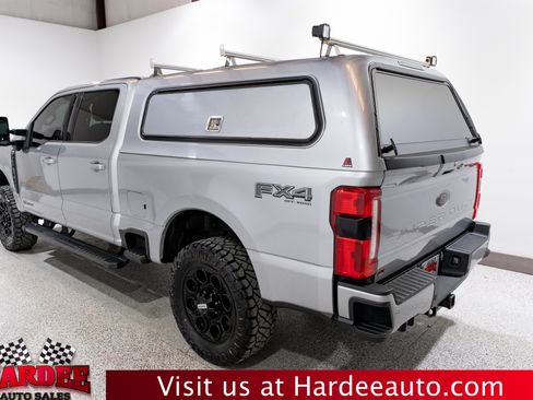 Used 2024 Ford F250 Lariat w/ Black Appearance Package AWD/4WD image 3