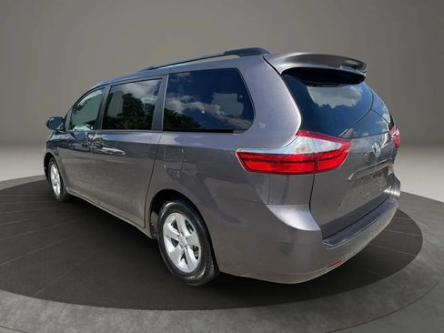 Used 2015 Toyota Sienna LE FWD image 7