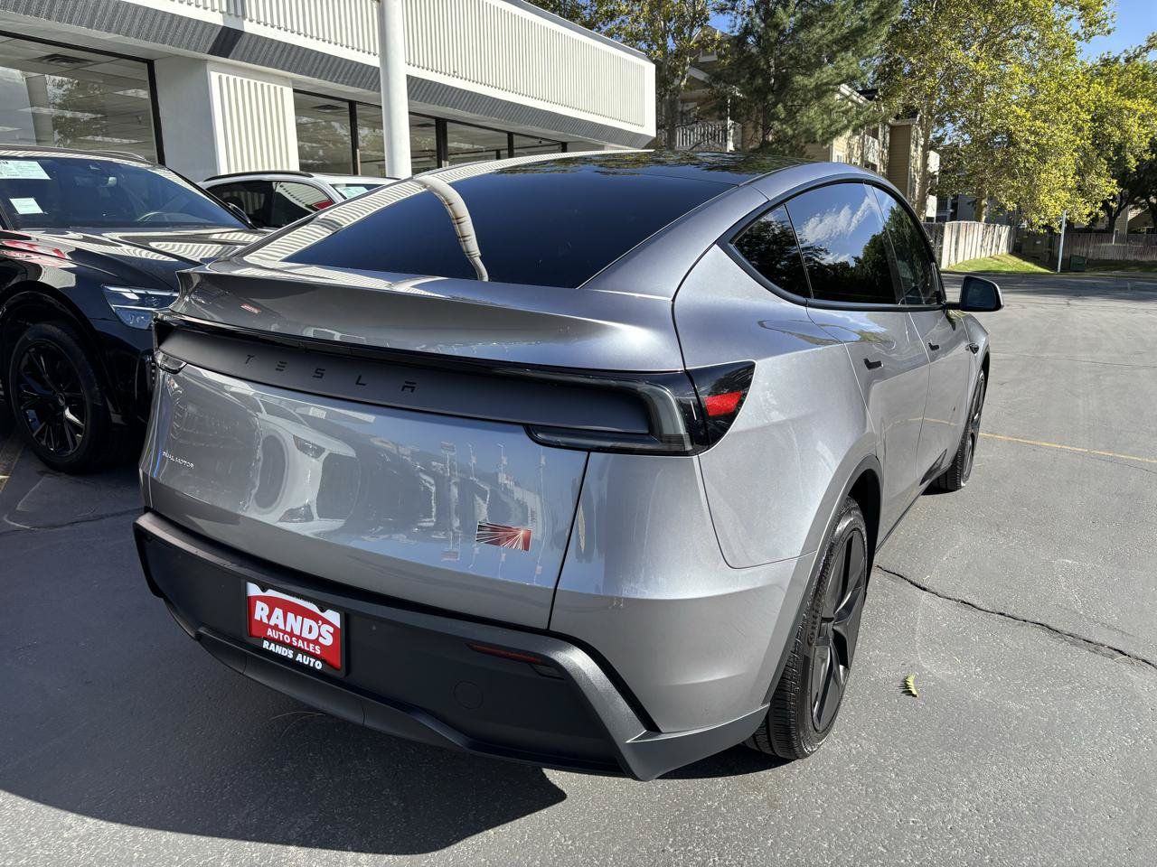 Used 2026 Tesla Model Y Long Range AWD/4WD image 11