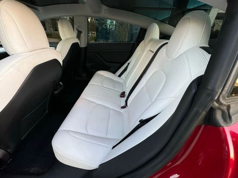 Used 2022 Tesla Model 3 Long Range AWD/4WD image 13