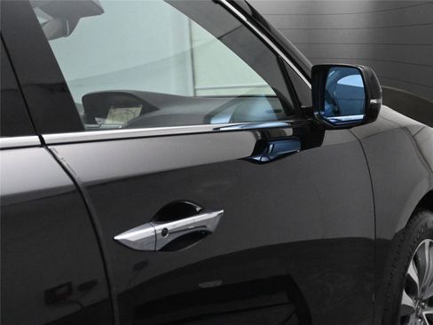 Used 2016 Acura MDX SH-AWD w/ Technology Package image 16