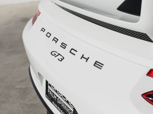 Certified 2019 Porsche 911 GT3 image 12