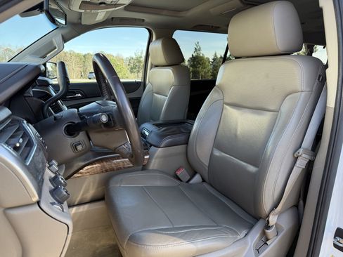 Used 2015 Chevrolet Suburban LTZ image 35
