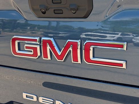 New 2026 GMC Sierra 1500 Denali w/ Denali Reserve Package AWD/4WD image 13