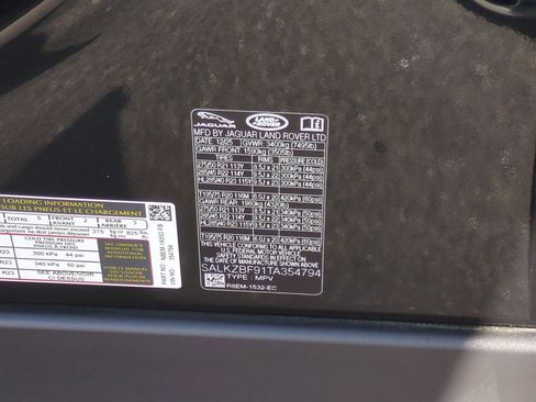 New 2026 Land Rover Range Rover SV image 26