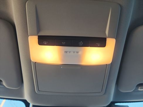 Used 2024 Nissan Rogue S image 35