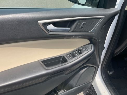 Used 2024 Ford Edge SEL AWD/4WD image 10