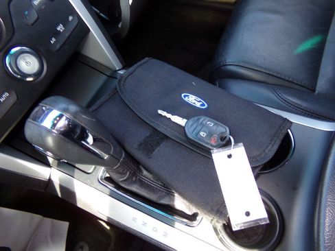 Used 2013 Ford Explorer XLT FWD image 59