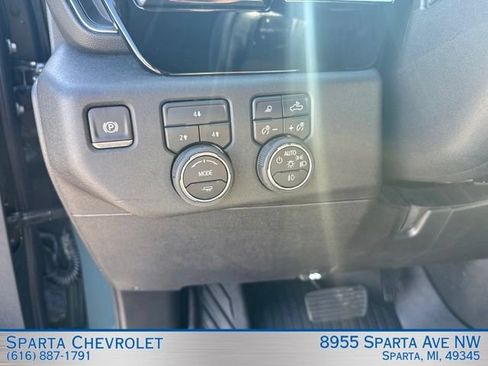 Used 2025 Chevrolet Silverado 2500 LT w/ Trail Boss Package AWD/4WD image 17