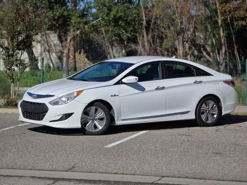 Used 2013 Hyundai Sonata Limited image 9