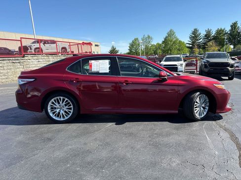 Used 2020 Toyota Camry XLE w/ Navigation Package AWD/4WD image 9