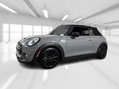 Used 2020 MINI Cooper S image 2