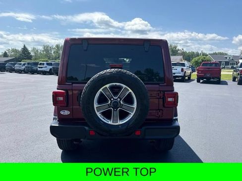 Used 2021 Jeep Wrangler Unlimited Sahara w/ Uconnect 4C Nav & Sound Group AWD/4WD image 4