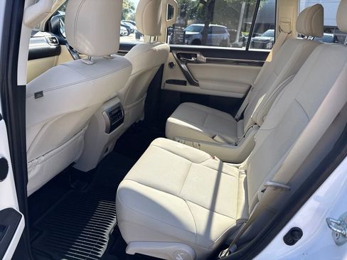 Used 2022 Lexus GX 460 Premium AWD/4WD image 22