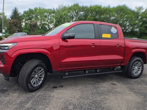 Used 2024 Chevrolet Colorado LT w/ LT Convenience Package III AWD/4WD image 4