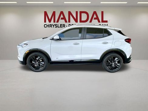 Used 2026 Buick Encore GX Sport Touring w/ Advanced Technology Package FWD image 9