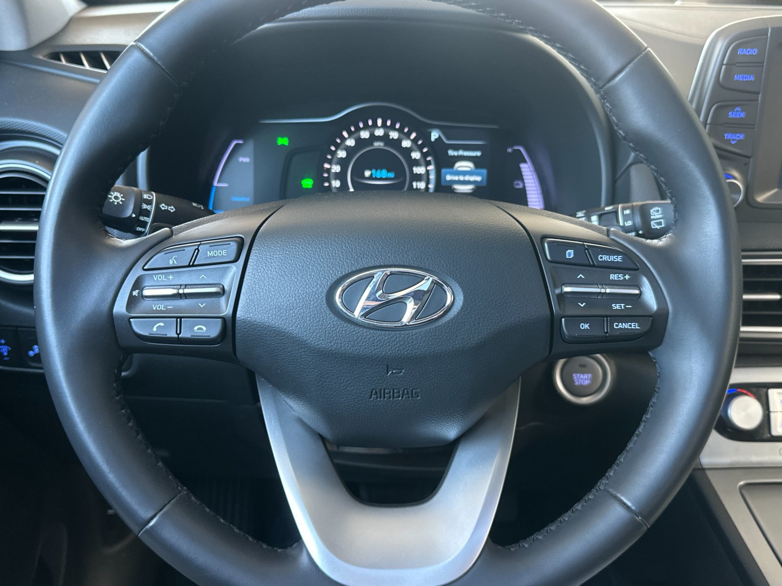 Used 2021 Hyundai Kona Limited w/ Cargo Package FWD image 23