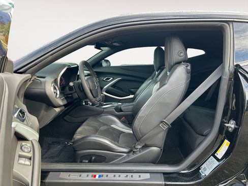 Used 2019 Chevrolet Camaro SS image 15