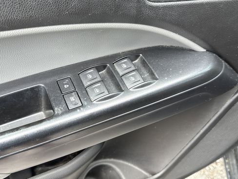 Used 2017 GMC Canyon 2WD Crew Cab w/ Convenience Package image 28