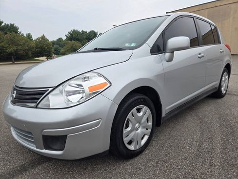 Used 2012 Nissan Versa 1.8 S w/ Plus Pkg FWD image 2
