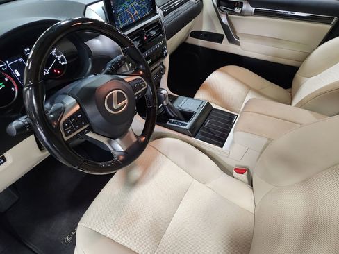 Used 2022 Lexus GX 460 Premium w/ Premium Package AWD/4WD image 23