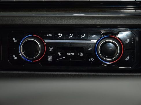 Used 2025 Chevrolet Silverado 3500 LT w/ All Star Edition image 31