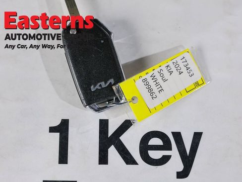 Used 2024 Kia Soul LX w/ Option Group 015 FWD image 25
