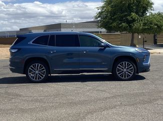 Used 2025 Buick Enclave Avenir FWD video 2