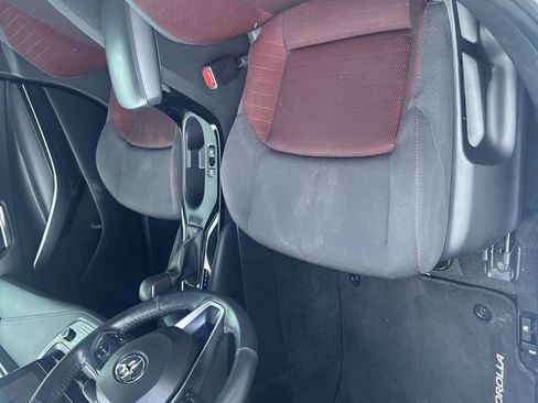 Used 2024 Toyota Corolla SE image 8